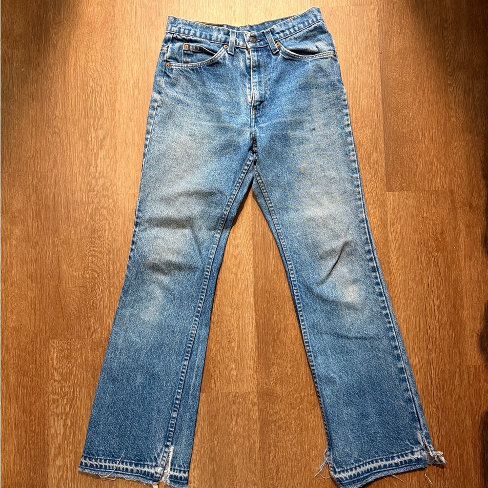 Vintage Levi’s 517 Bootcut Jeans – Distressed Hem – W30 L31 – Made in USA